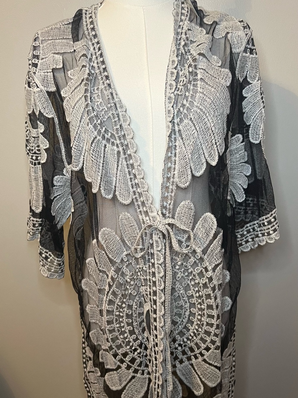 Ember NWT Medium Black White Sheer Kimono Cardigan Duster Tie Front Boho